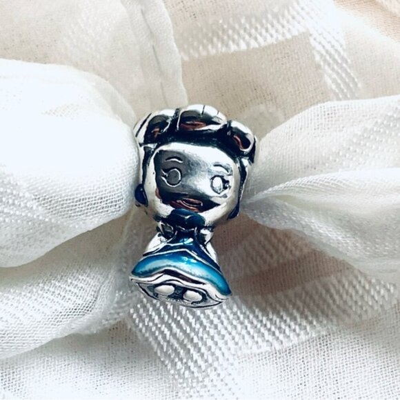 🏰 NWOT LOT Princess Cinderella  & her Enchanted Carriage Charms✨💙 - Picture 6 of 16